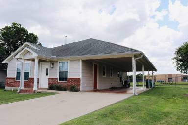 Main picture of 1208 W Avenue D