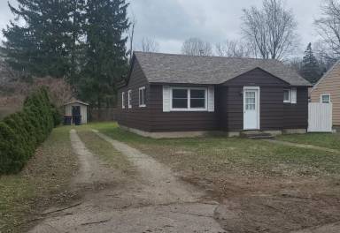 Main picture of 597 Midway Ave