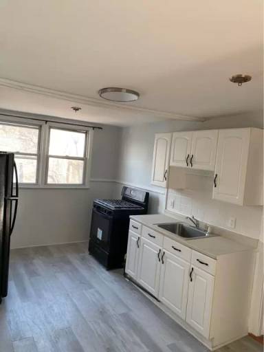Main picture of 147 W End Ave