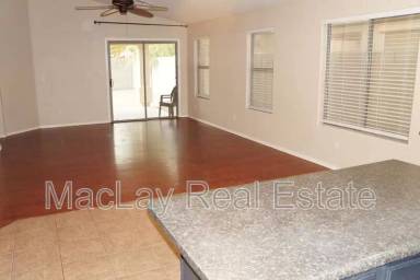 Main picture of 45560 W Tulip Ln