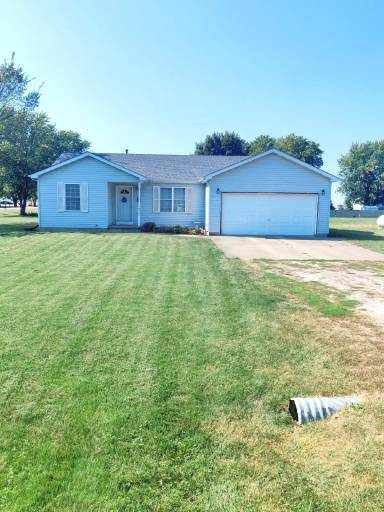 Main picture of 2365 N 4088th Rd