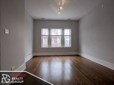 Main picture of 1849-51 W Cornelia Ave & 3449-55 N Wolcott Ave Apartments