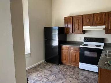 Main picture of 207 E Wate St