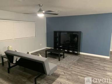 Main picture of 285 C St