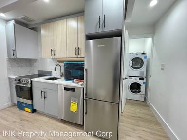 Main picture of 215 Montrose Ave