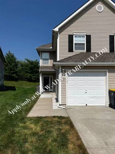 Main picture of 8149 N Lawn Ave