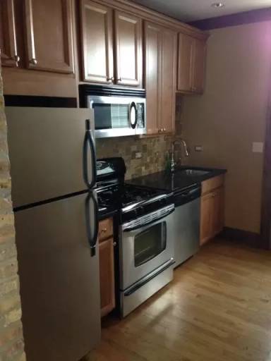 Main picture of 2920 W Cullom Ave