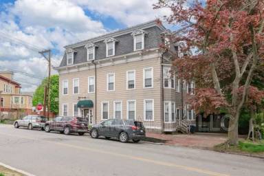 Main picture of 571 Cumberland Ave