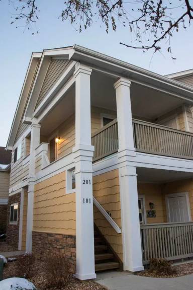 Main picture of 4915 Hahns Peak Dr