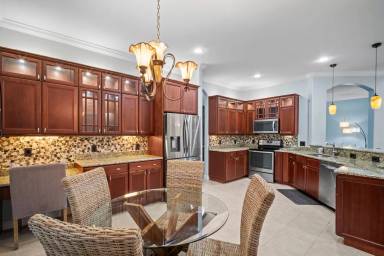 Main picture of 12735 Kentwood Ave