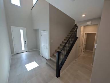 Main picture of 11922 Angle Cliff Ave