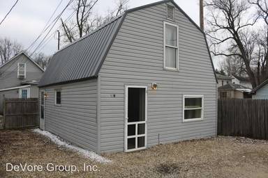 Main picture of 702 W Gambier St