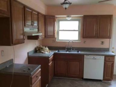 Main picture of 8401 Cloverport Dr