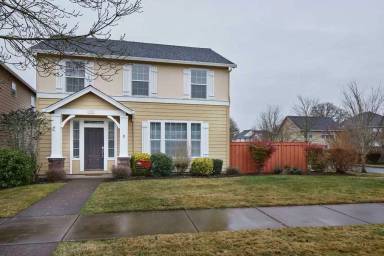 Main picture of 847 SE Bayshore Cir