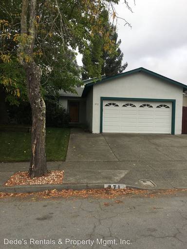 Main picture of 971 Estes Dr