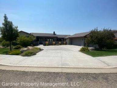 Main picture of 1897 S Travertine Way