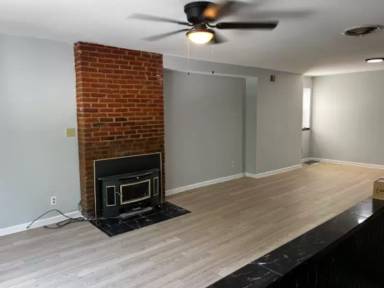 Main picture of 1237 S Clinton St