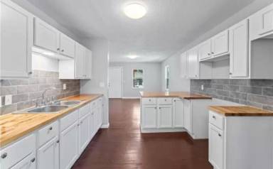 Main picture of 2807 Quincy Ave