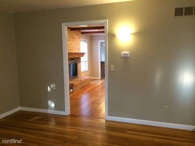 Main picture of 8923 Roan Ln