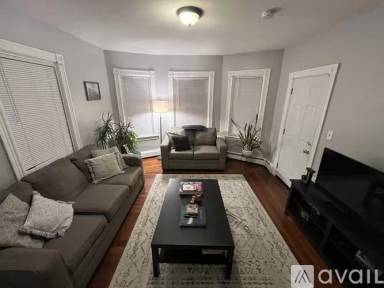Main picture of 75 Englewood Ave