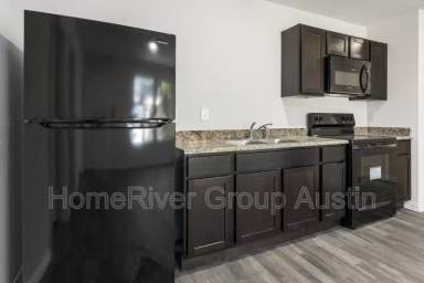 Main picture of 415 E Garrison Ave