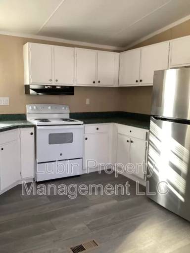 Main picture of 45 Grove Blvd