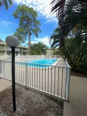 Main picture of 1852 Golfview Ave