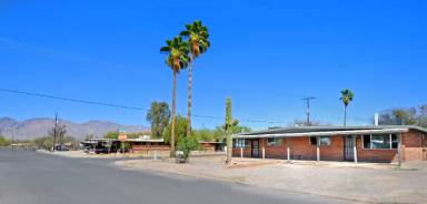 Main picture of 1540 N Venice Ave