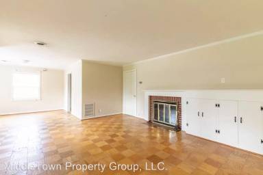 Main picture of 1300 W Beechwood Ave