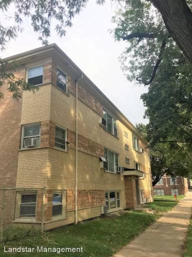 Main picture of 5020 N Washtenaw Ave