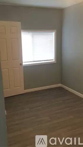 Main picture of 3314 Nicholas Ave