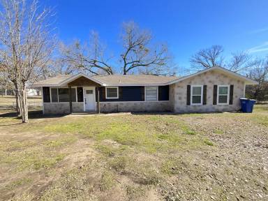 Main picture of 1024 N Spring St