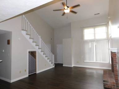 Main picture of 109 S Forest Dr