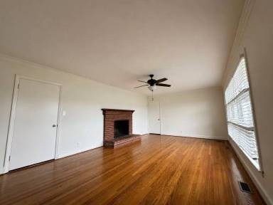 Main picture of 1901 S New Hope Rd