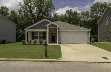 Main picture of 7621 Shaddix St
