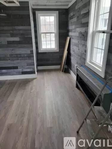 Main picture of 210 N Mill St