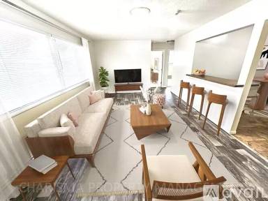 Main picture of 700 W 6th St
