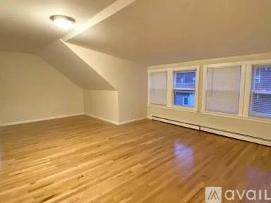 Main picture of 185 Beacon St