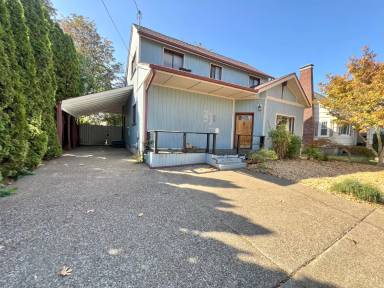 Main picture of 742 NW 12th St