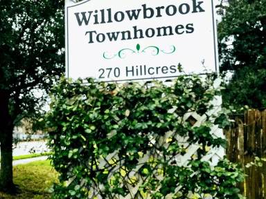 Main picture of 270 Hillcrest Rd