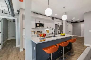 Main picture of 6011 Madison Rd