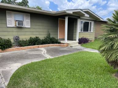 Main picture of 209 Santa Ines St