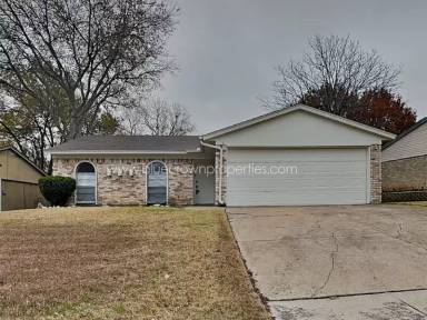 Main picture of 733 Admiralty Way