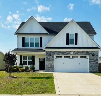 Main picture of 5355 Debut Ave