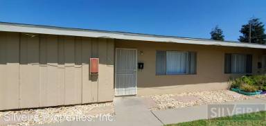 Main picture of 916 N Bradley Rd