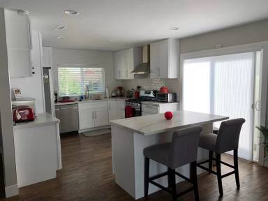 Main picture of 6690 Amberly St