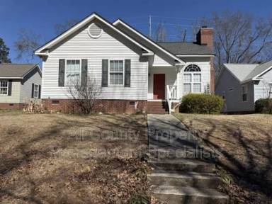 Main picture of 20 Lindsay St