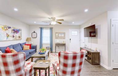 Main picture of 127 Fripp Ln