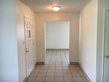 Main picture of 952 Mango Dr