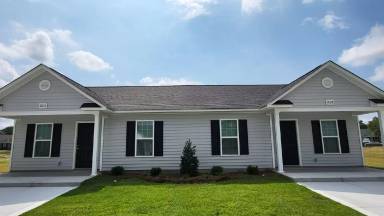 Main picture of 1105 Woodridge Dr